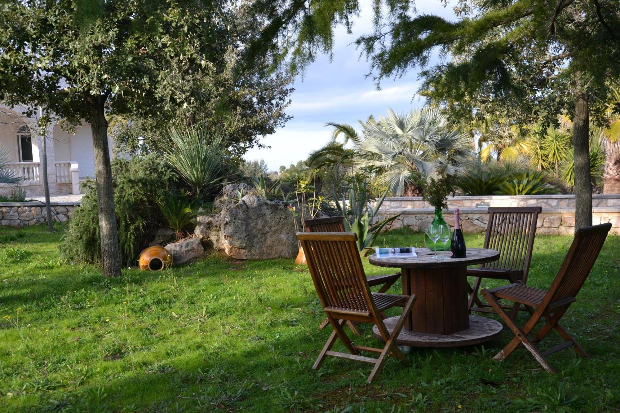 Margherita Apartment - Villaggio Di Mary Locorotondo Exterior photo